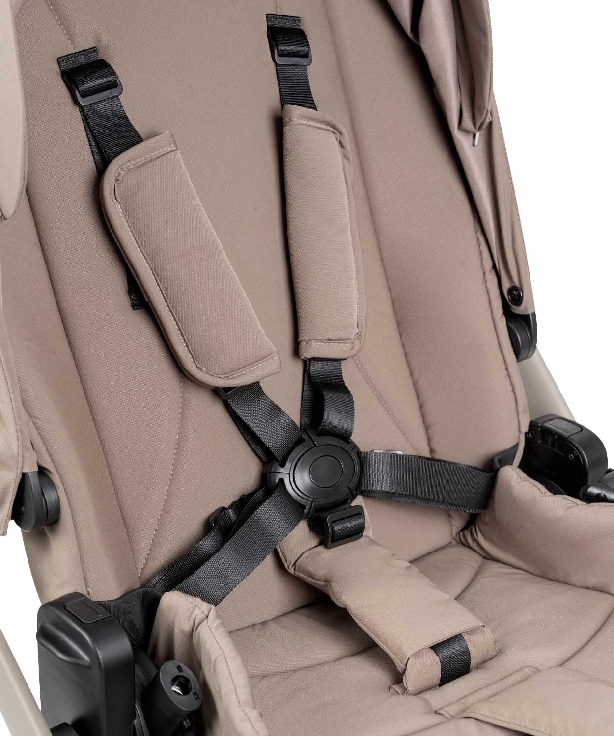 Универсальная коляска Ultra F 2 в 1 CRL-6556 2026  Пятиточечные ремни безопасности, съёмный поворотный бампер и ограничитель от сползания помогают обеспечить правильное и безопасное положение ребёнка во время прогулки.